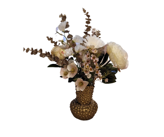 Zijde bloemen in een prachtige vaas
