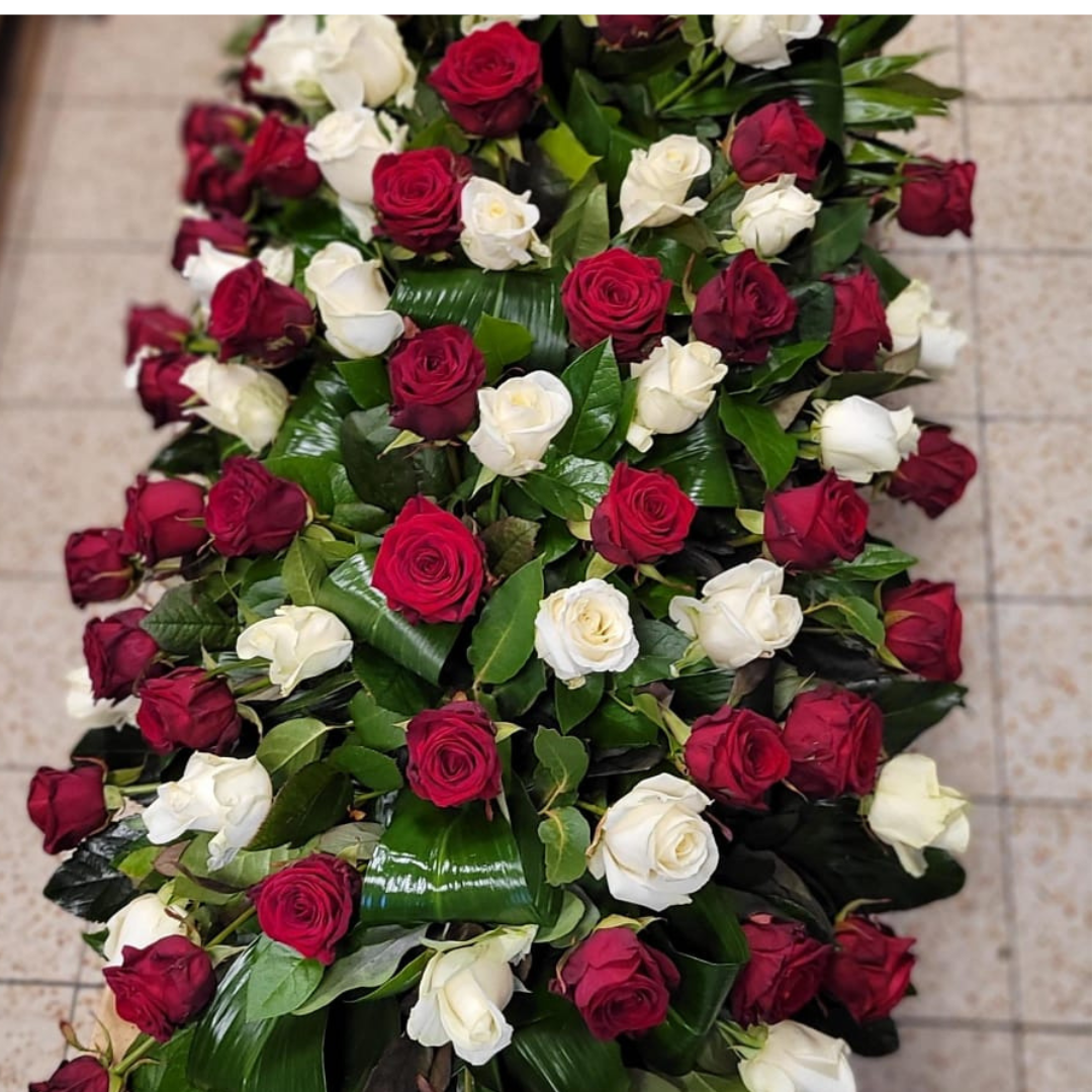 Rode & Witte Rozen Kistbedekking