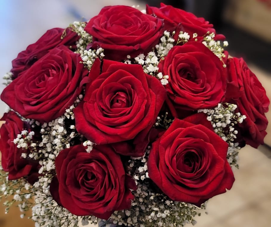 Luxe Rode Rozen Bruidsboeket